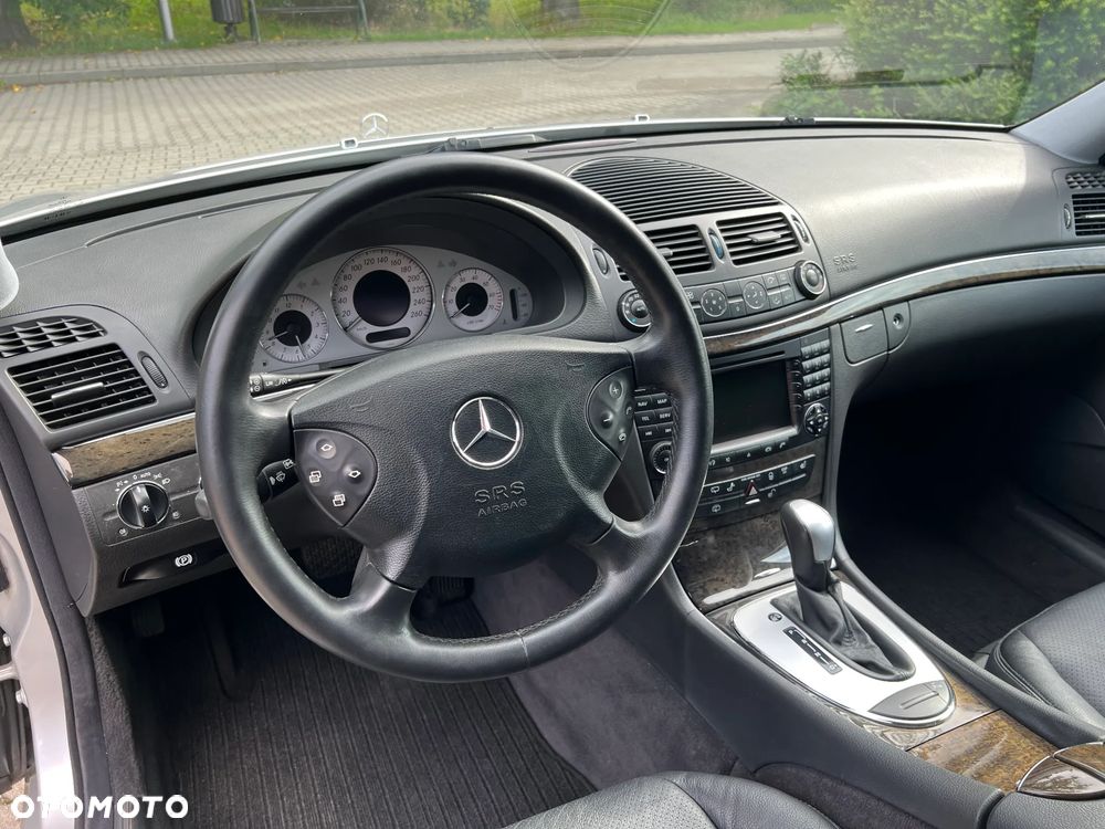 Mercedes-Benz Klasa E 320 T Avantgarde - 17