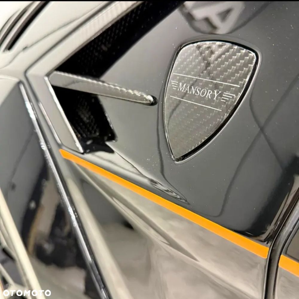 Lamborghini Urus - 4