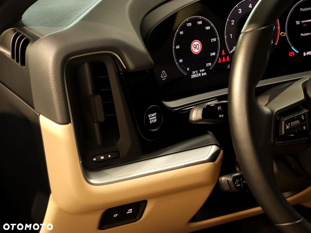 Porsche Cayenne E-Hybrid PHEV - 22