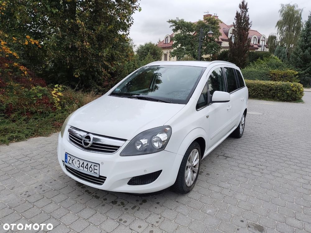 Opel Zafira - 17