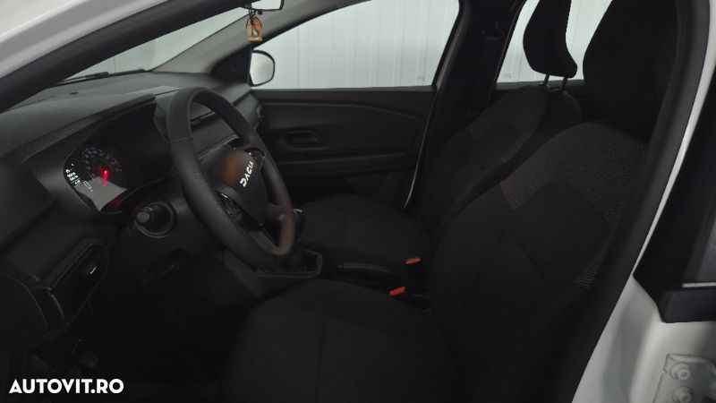 Dacia Logan TCe 90 MT5 Essential - 19