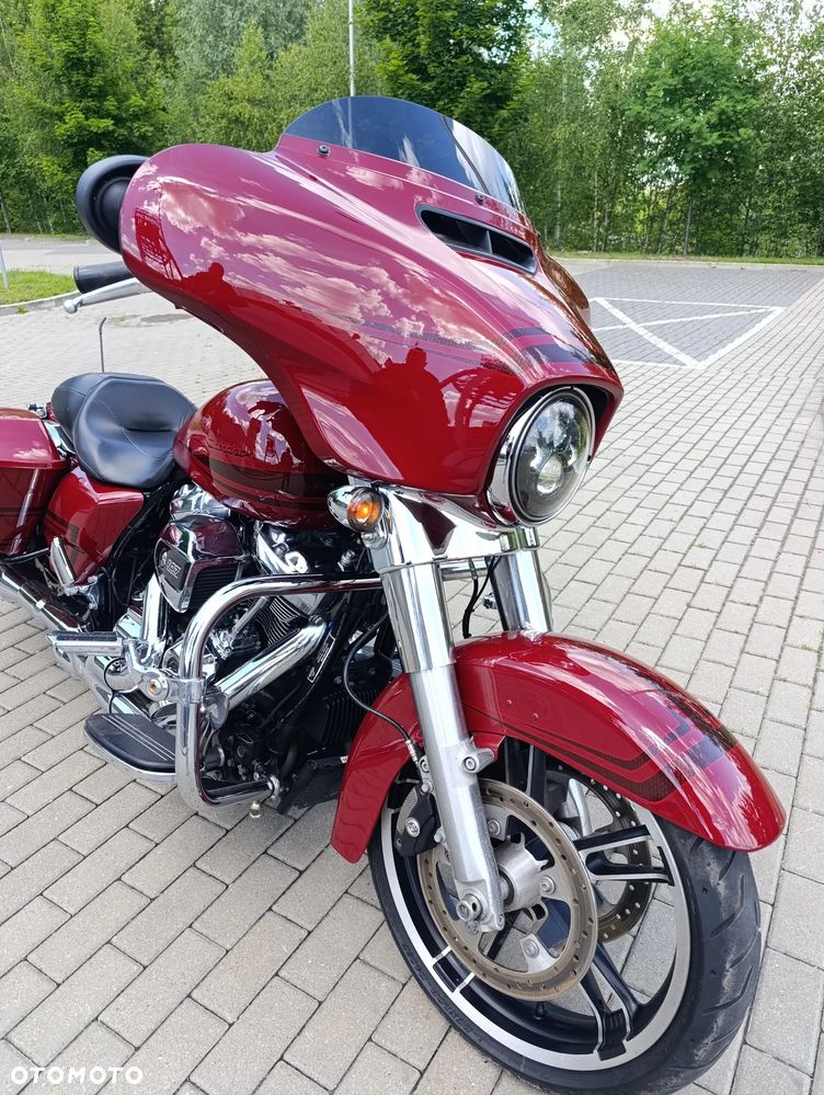 Harley-Davidson Touring Street Glide - 8
