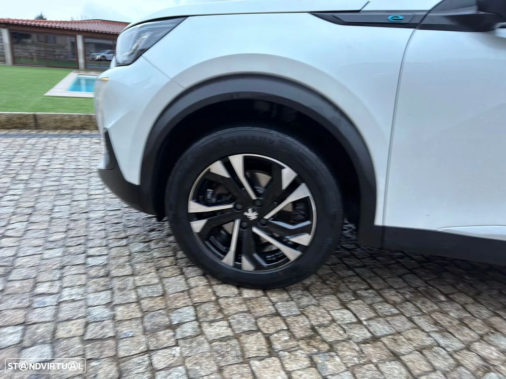 Peugeot e-2008 50 kWh SE Style - 19