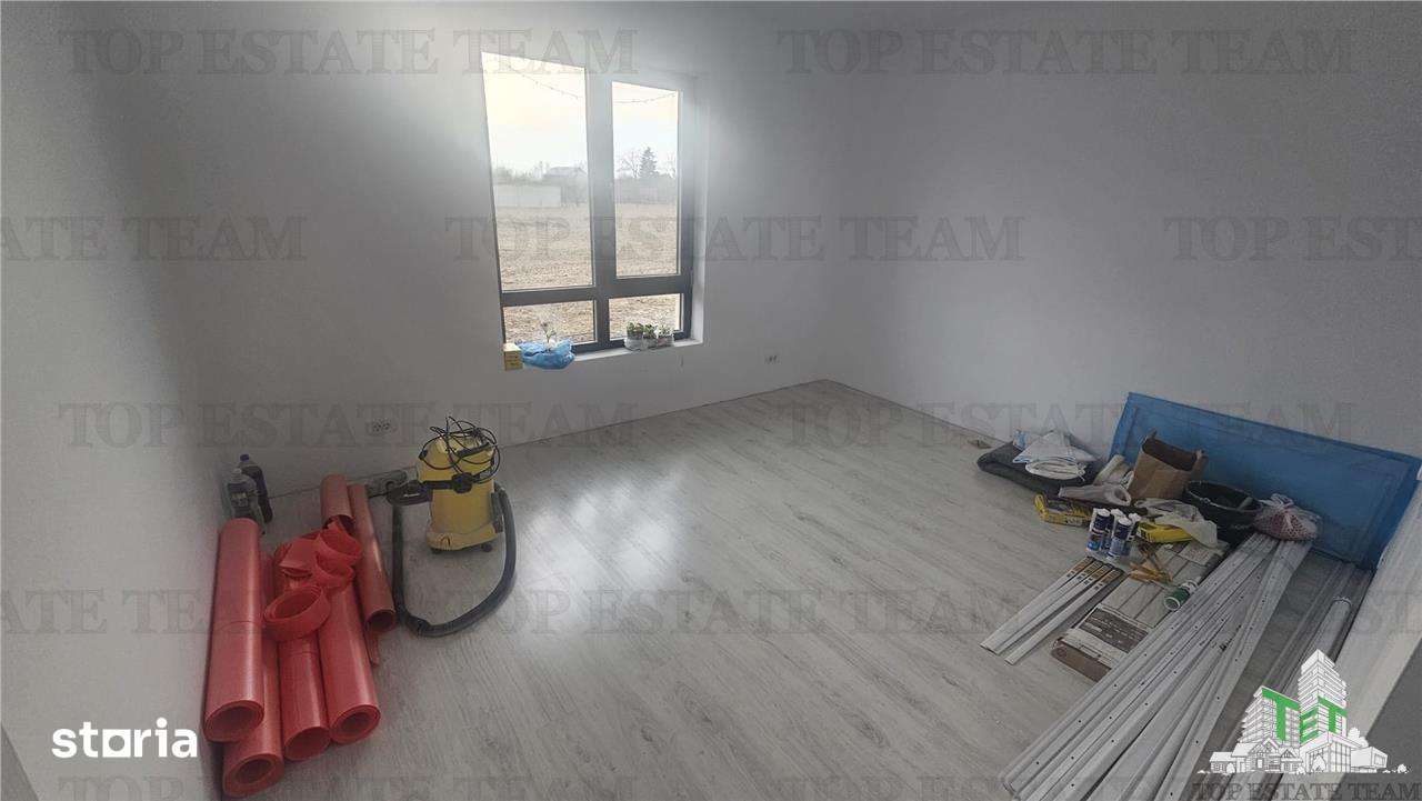 Casa 3 camere acces STBincalzire in pardoseala in Ciorogarla - Imagine principală: 3/9