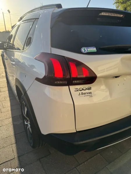 Peugeot 2008 1.5 BlueHDi GT Line S&S - 9