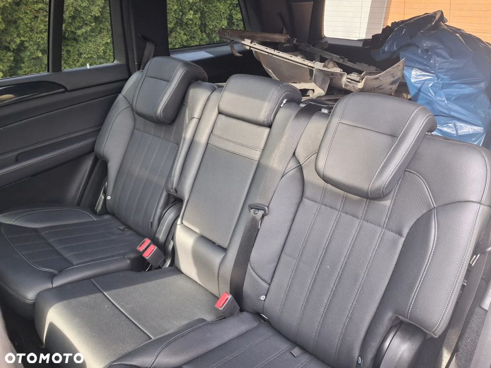 Mercedes-Benz GLS 400 4Matic 9G-TRONIC Exclusive - 25