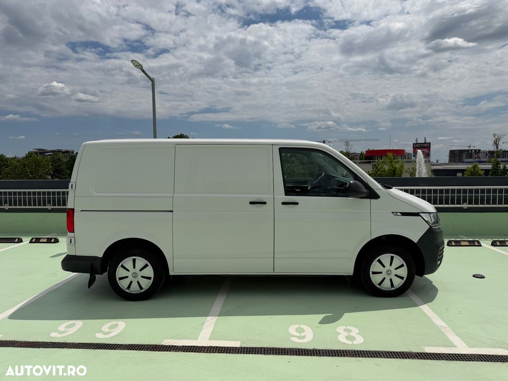 Volkswagen Transporter dT6.1 Furgon KR 2.0 TDI - 12