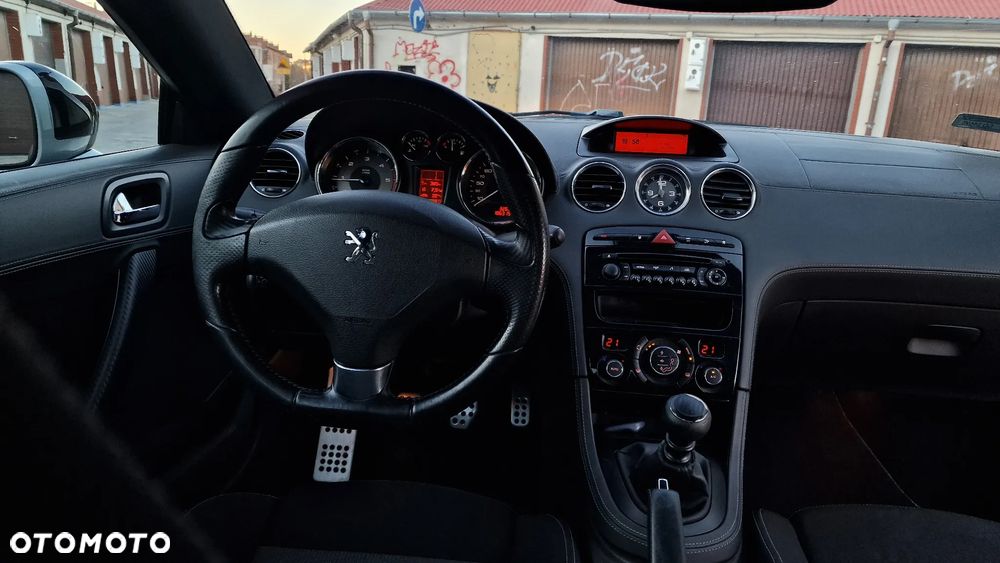 Peugeot RCZ 2.0 HDi FAP 160 - 21