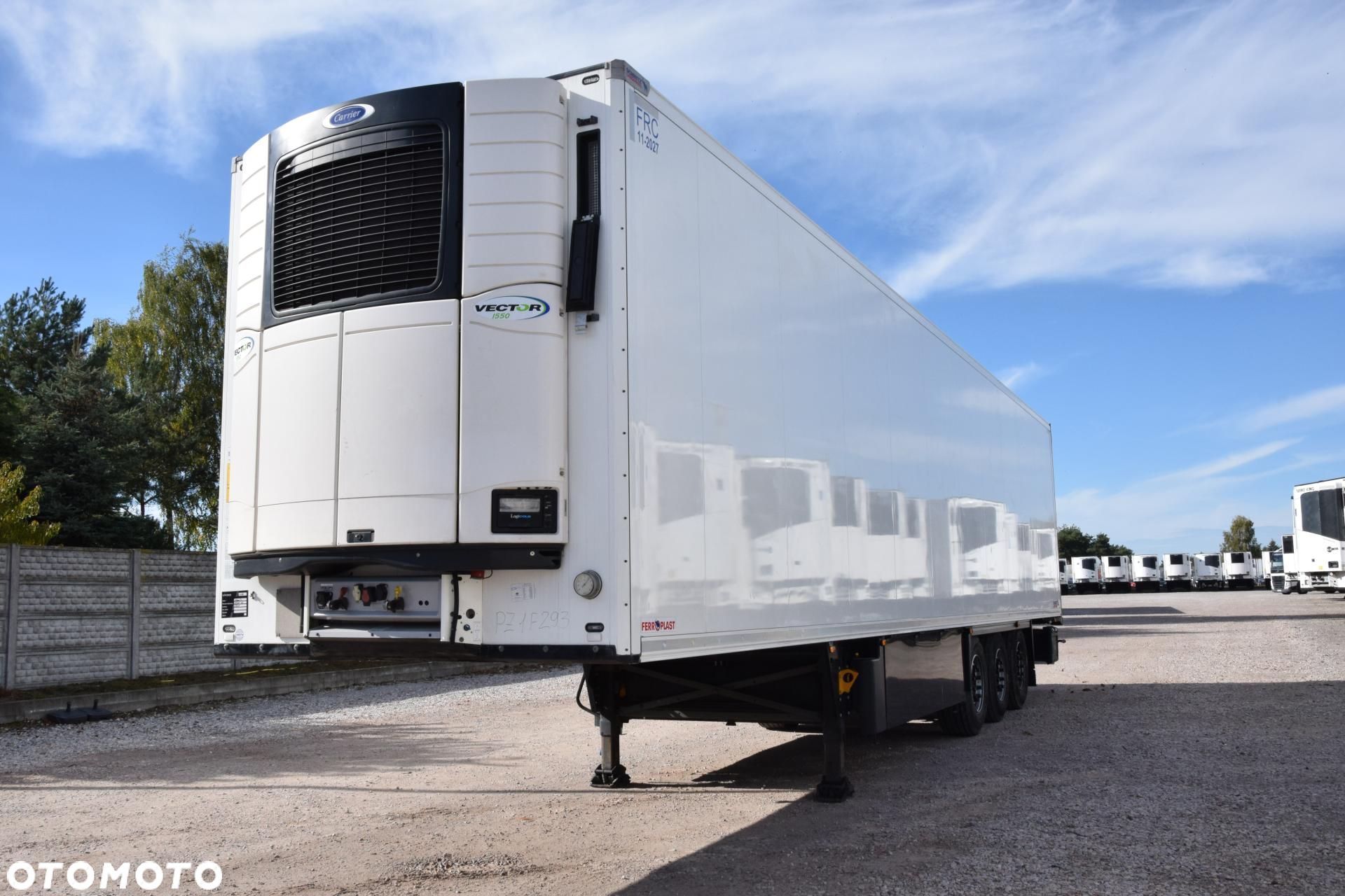 Schmitz Cargobull SKO FP 60 Carrier Vector 1550 - 1