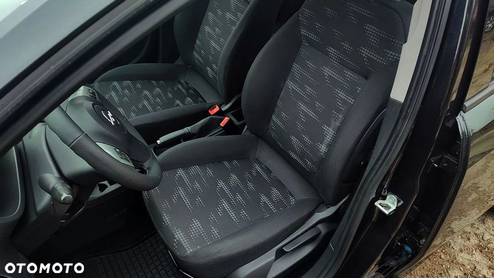 Opel Corsa 1.2 16V Enjoy - 4