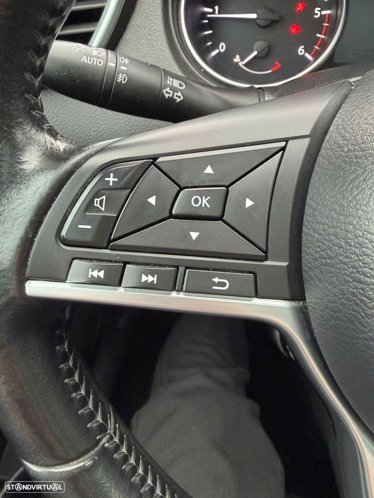 Nissan Qashqai 1.5 dCi Tekna - 33