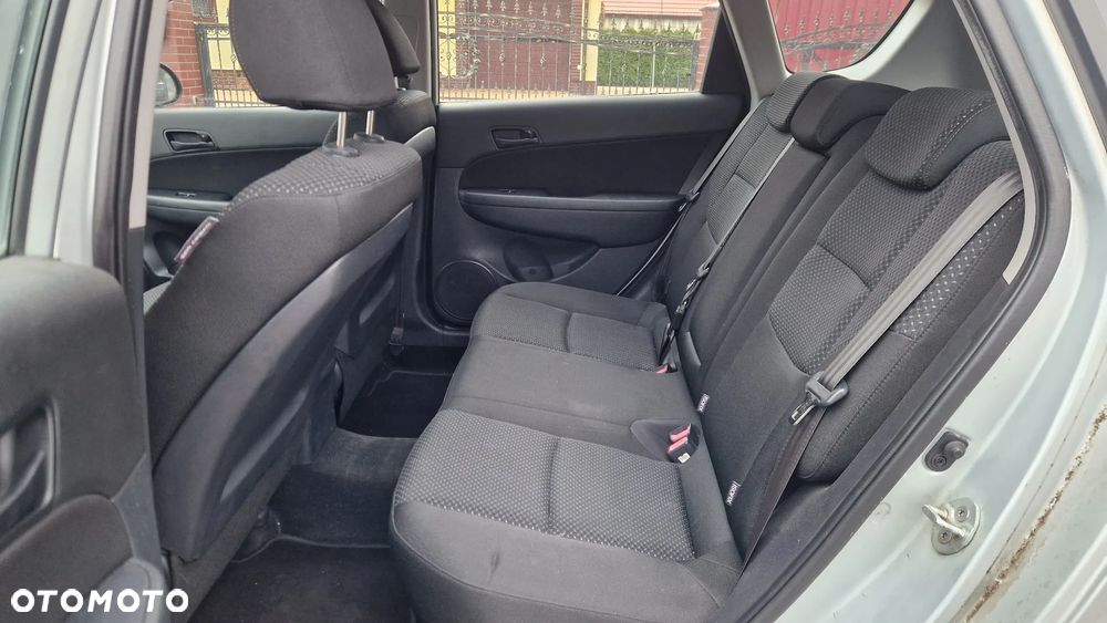 Hyundai i30 i30cw 1.4 Edition Plus - 13