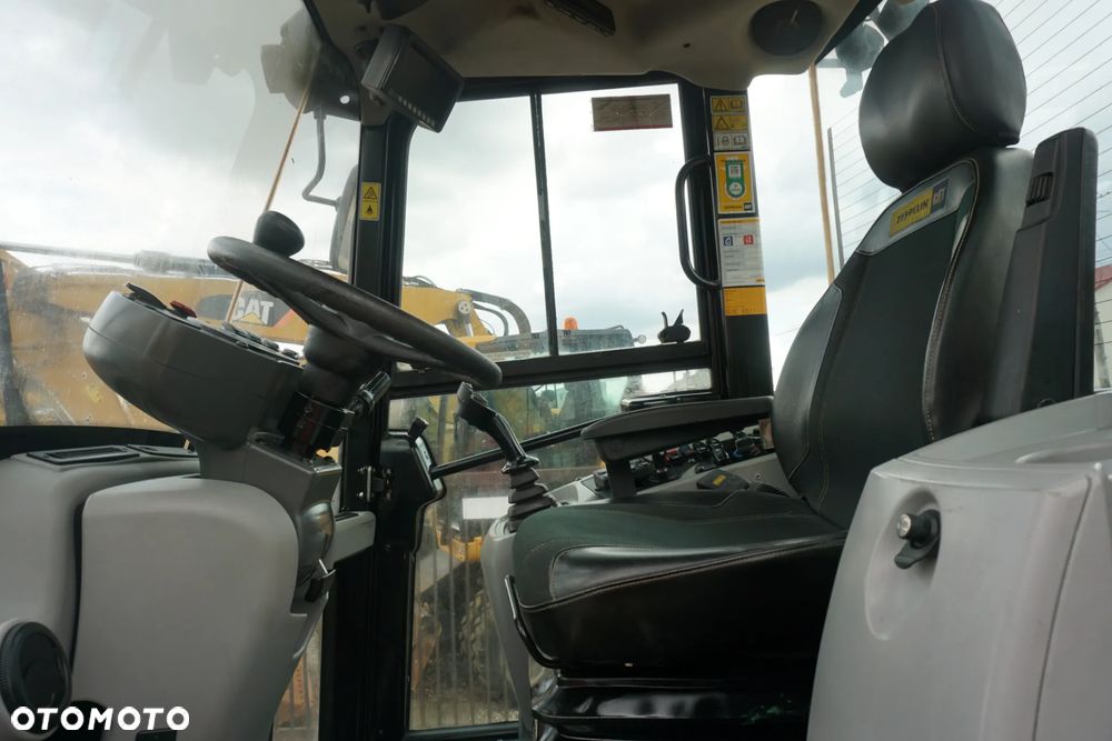 Caterpillar 914 M - 9