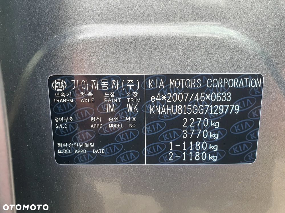 Kia Carens 1.7 CRDi Business Line 7os 7DCT - 13