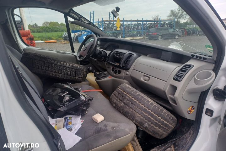 Usa / Portiera spate dreapta STANGA Opel Vivaro A (facelift)  [din 20 - 6