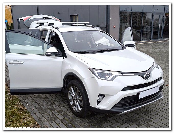 Toyota RAV4 2.0 D-4D 4x2 Start-Stop Executive - 17