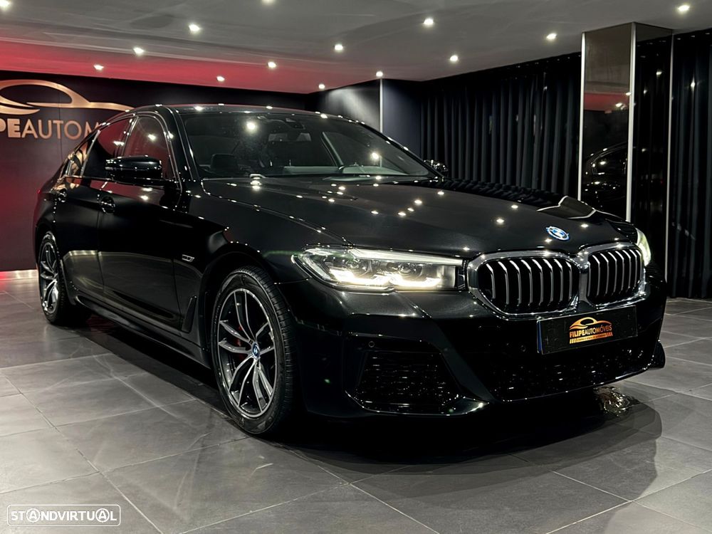 BMW 530 e Pack Desportivo M - 9