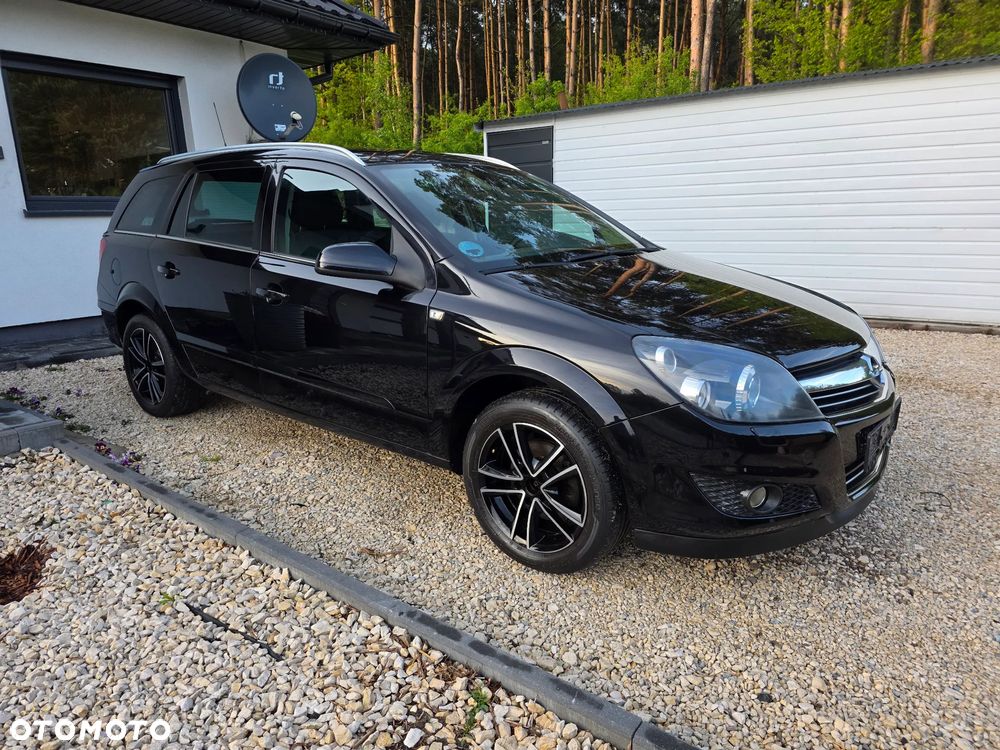 Opel Astra 1.8 Innovation 110 Jahre - 1