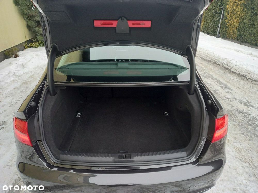 Audi A4 Limousine 2.0 TDI DPF Attraction - 18