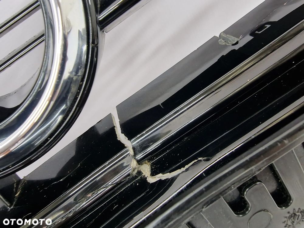 AUDI A4 B8 LIFT 11- ATRAPA / GRILL PRZEDNI PRZÓD , NR 8K0853651E / 8K0853651F , NR AUKCJI GR4 - 5