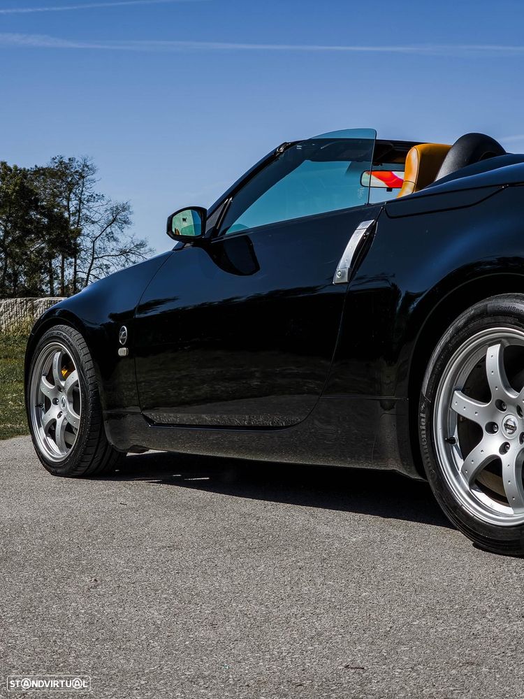 Nissan 350 Z Premium Pack - 9