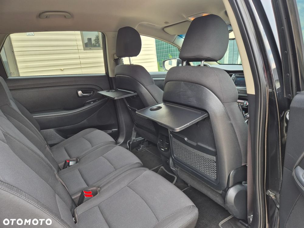 Kia Carens 1.7 CRDi 141 UEFA EURO 2016 - 27
