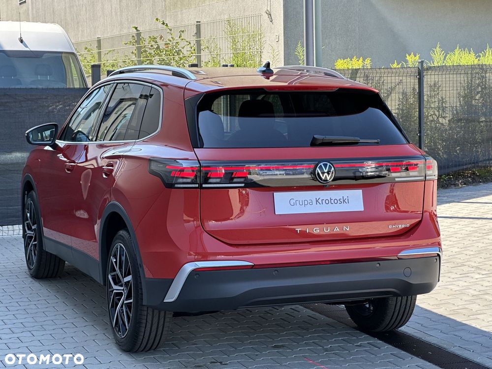 Volkswagen Tiguan - 9