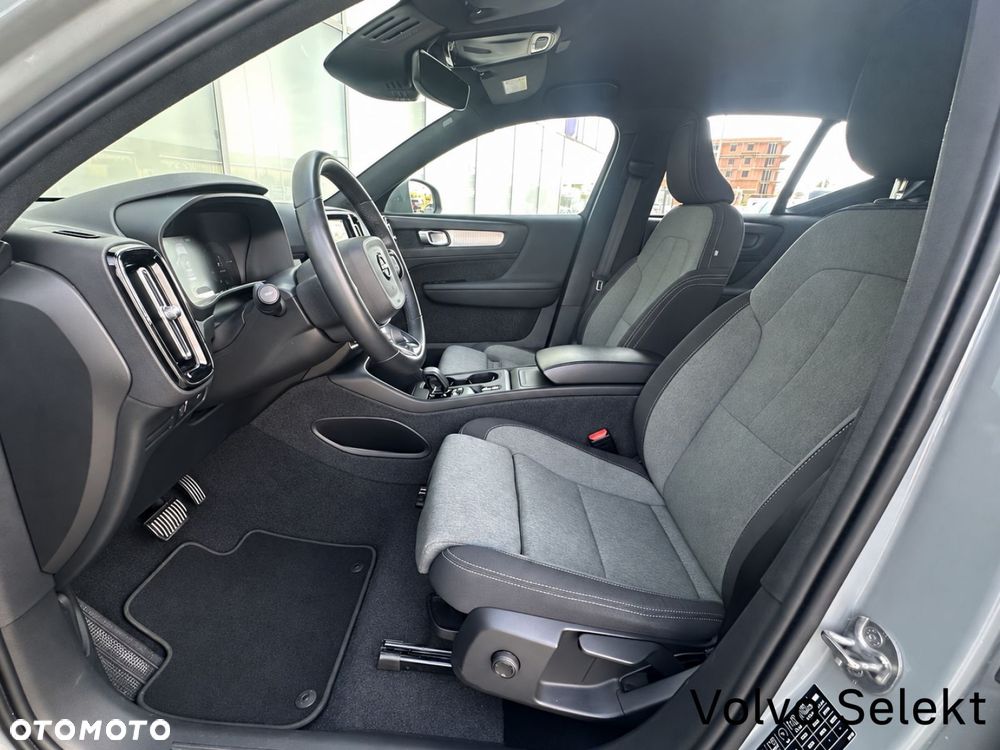 Volvo XC 40 - 28