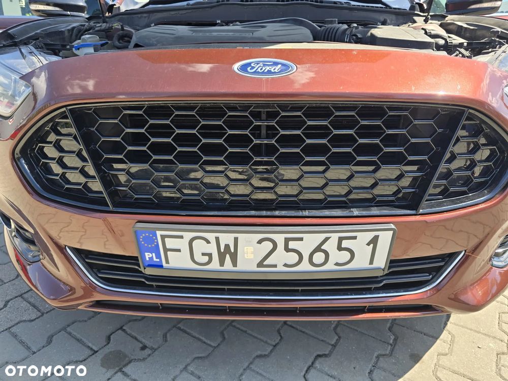 Ford Fusion - 25