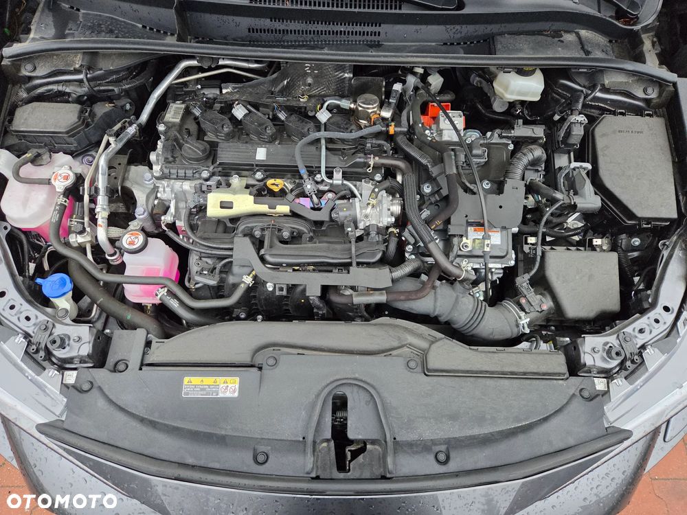 Toyota Corolla 2.0 Hybrid Style - 24
