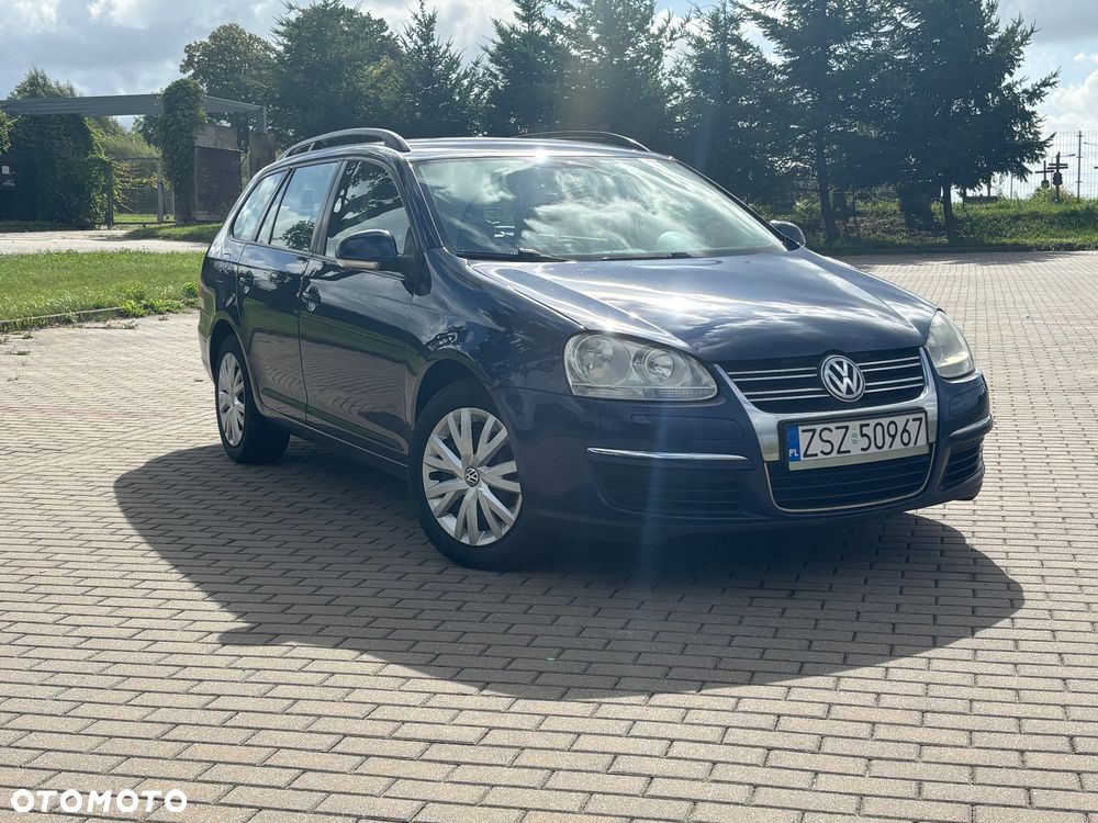 Volkswagen Golf - 2