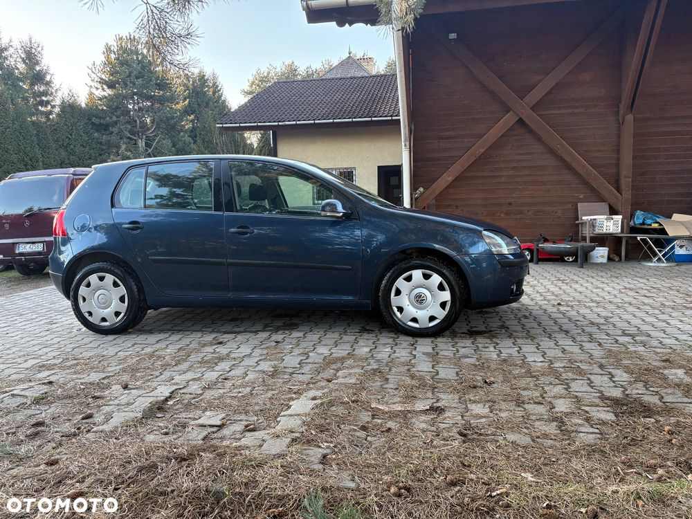Volkswagen Golf 1.9 TDI Comfortline DSG - 3