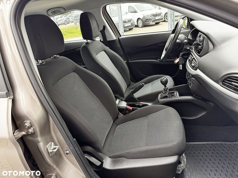 Fiat Tipo 1.4 16V Easy EU6d - 12