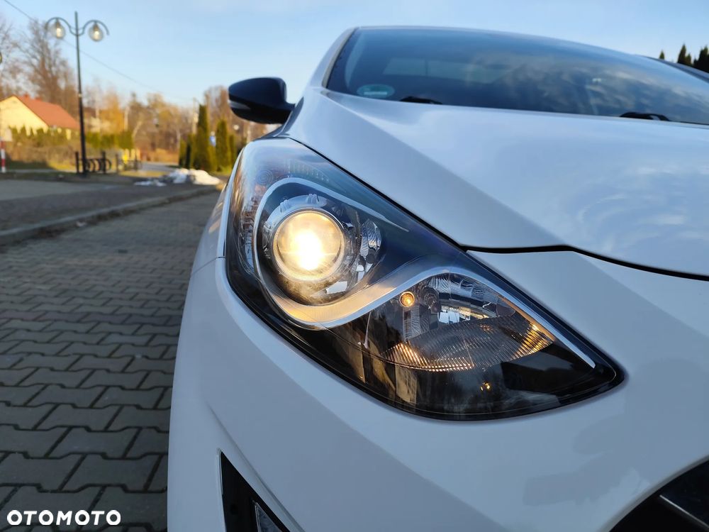 Hyundai i30 1.6 Fifa World Cup Edition - 37