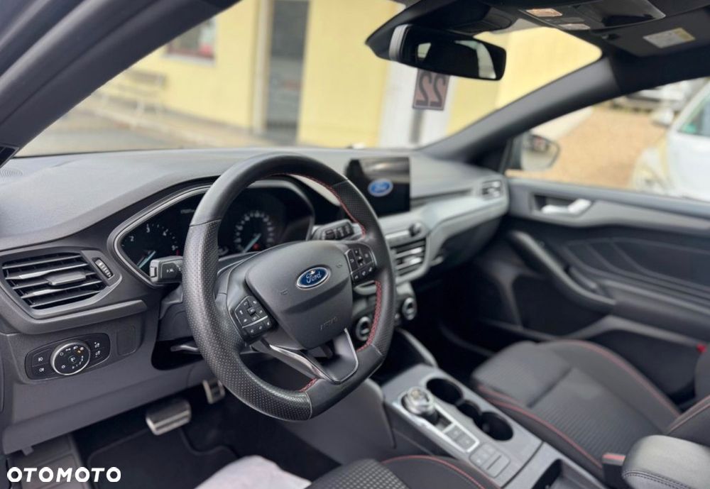 Ford Focus 1.5 EcoBlue Start-Stopp-System ST-LINE X - 6