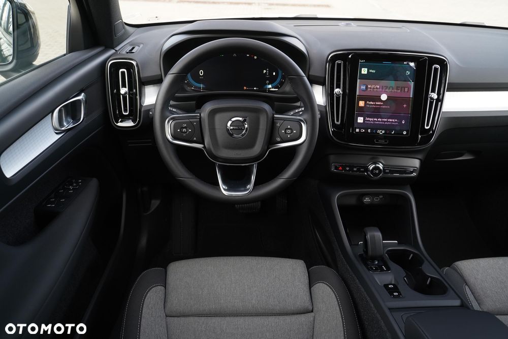 Volvo XC 40 B3 Plus Dark - 13
