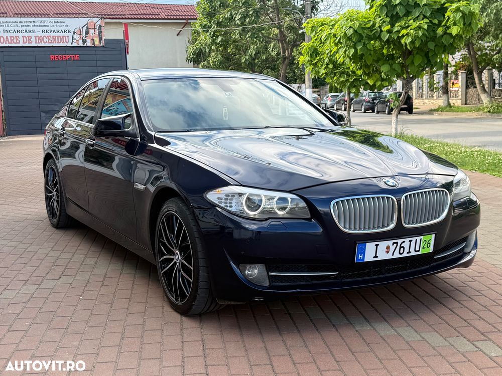 BMW Seria 5 530d xDrive Aut. - 1