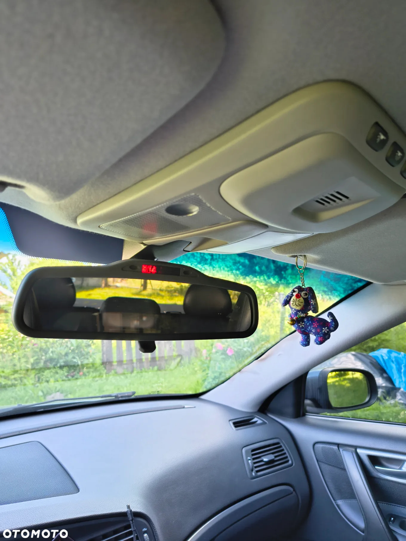 Volvo V70 2.4 Momentum - 25
