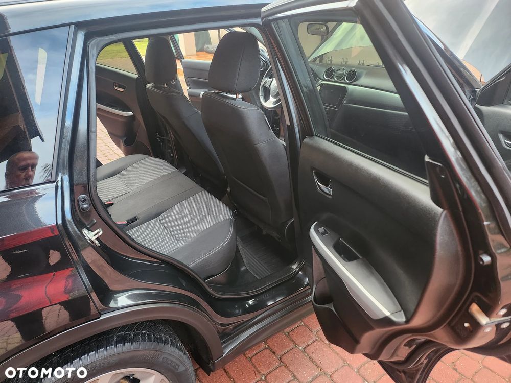 Suzuki Vitara 1.6 Comfort 2WD - 16