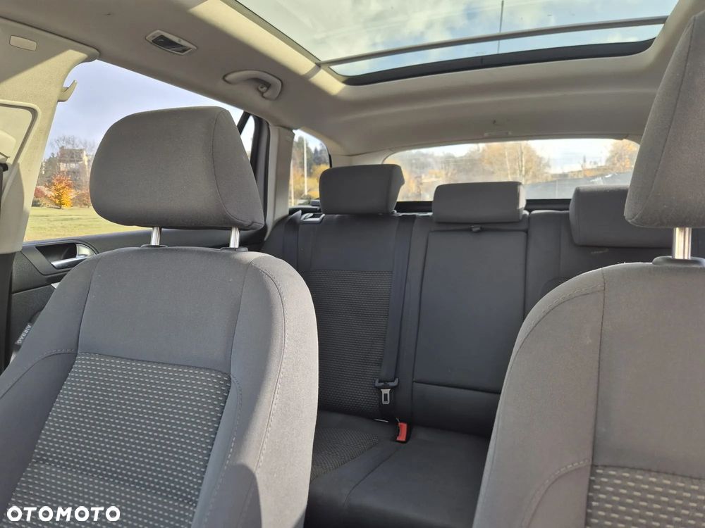 Volkswagen Golf - 11