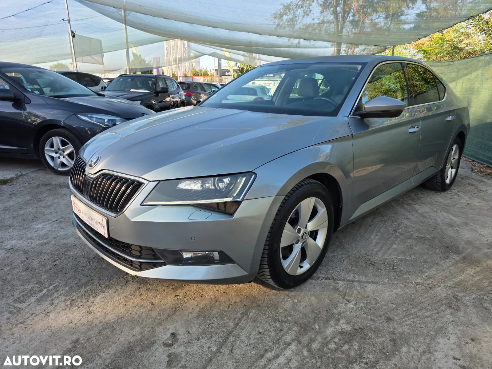 Skoda Superb 2.0 TDI Style - 4