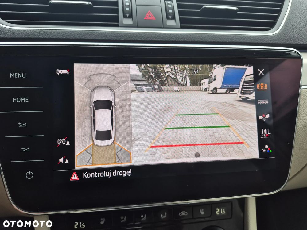 Skoda Superb 2.0 TDI SCR 4x4 L&K DSG - 31