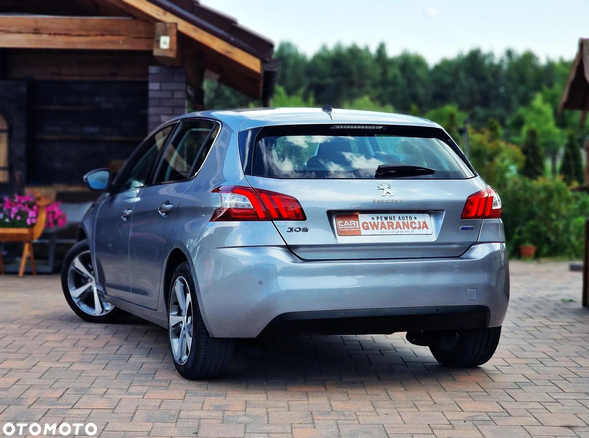 Peugeot 308 SW 1.2 PureTech Allure S&S - 18