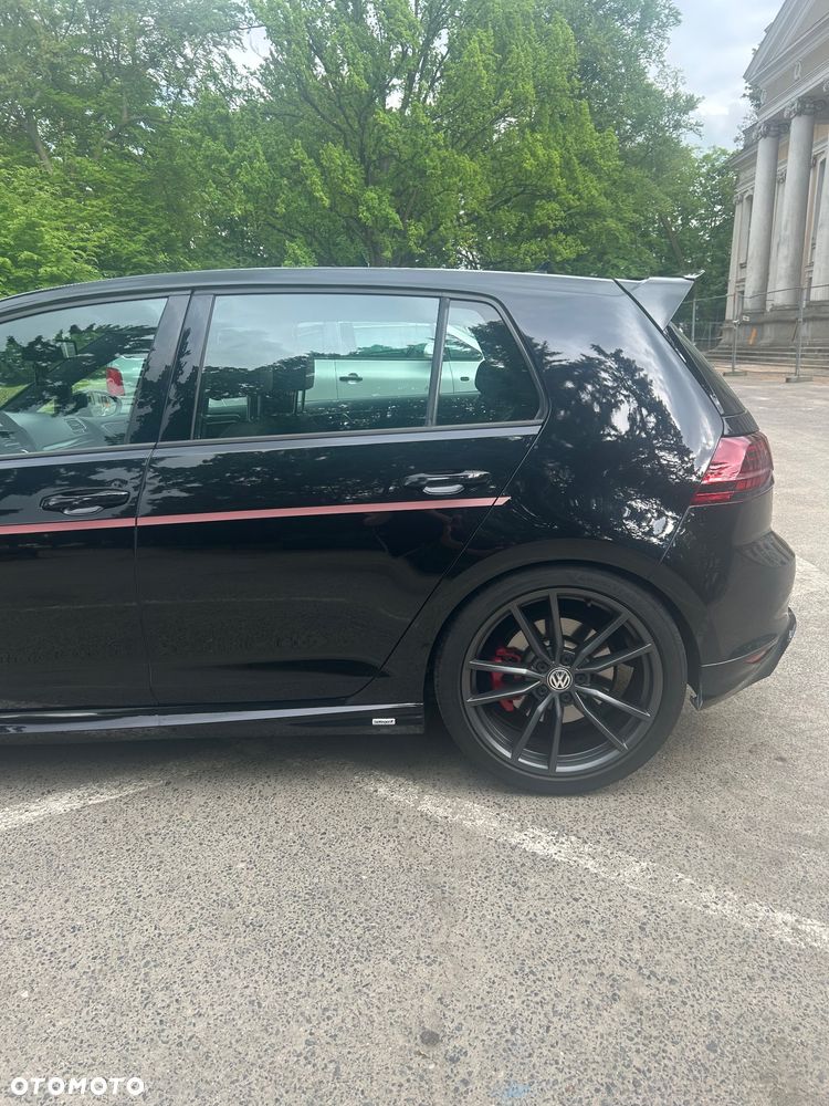 Volkswagen Golf - 15