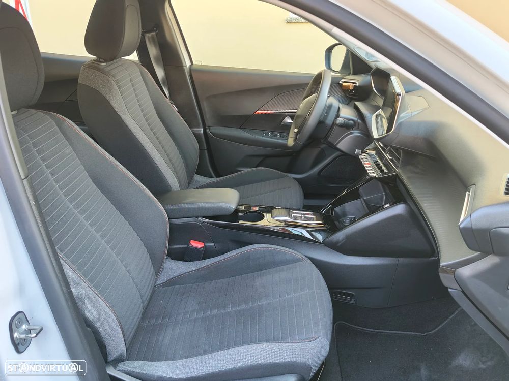 Peugeot e-2008 50 kWh Active Pack - 47