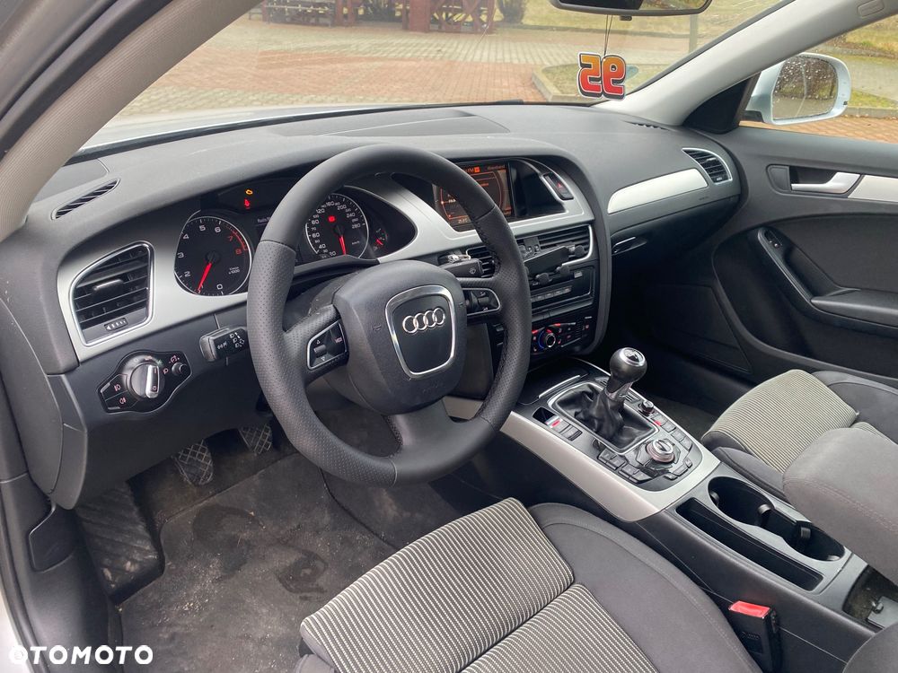 Audi A4 Limousine 1.8 TFSI Attraction - 12