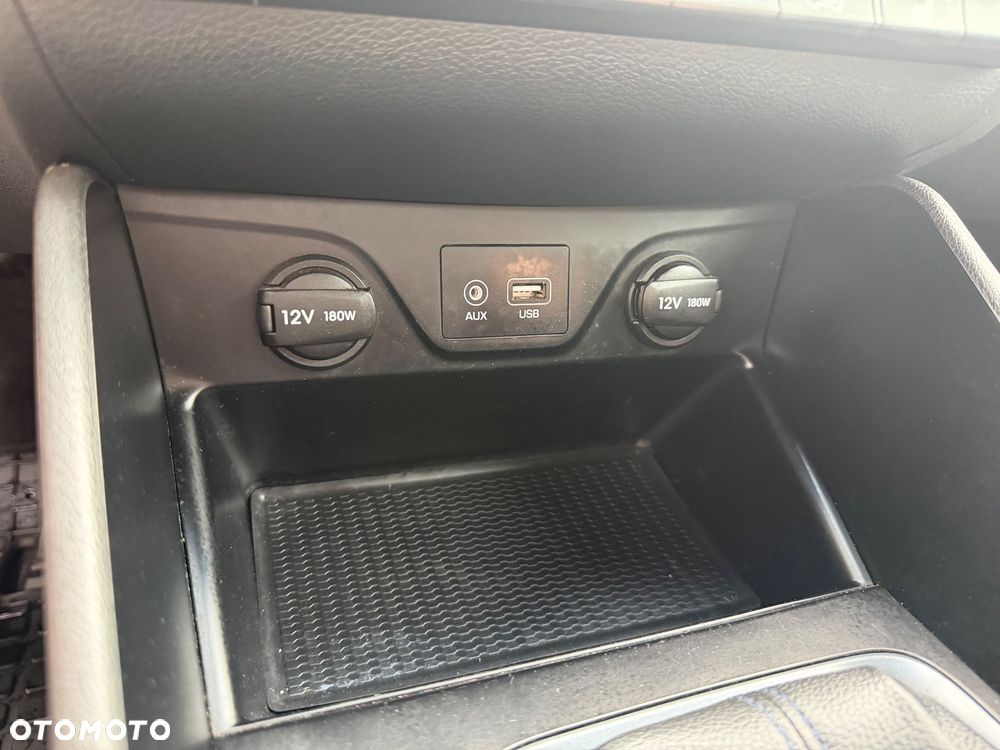Hyundai Tucson 1.6 GDI BlueDrive GO 2WD - 28