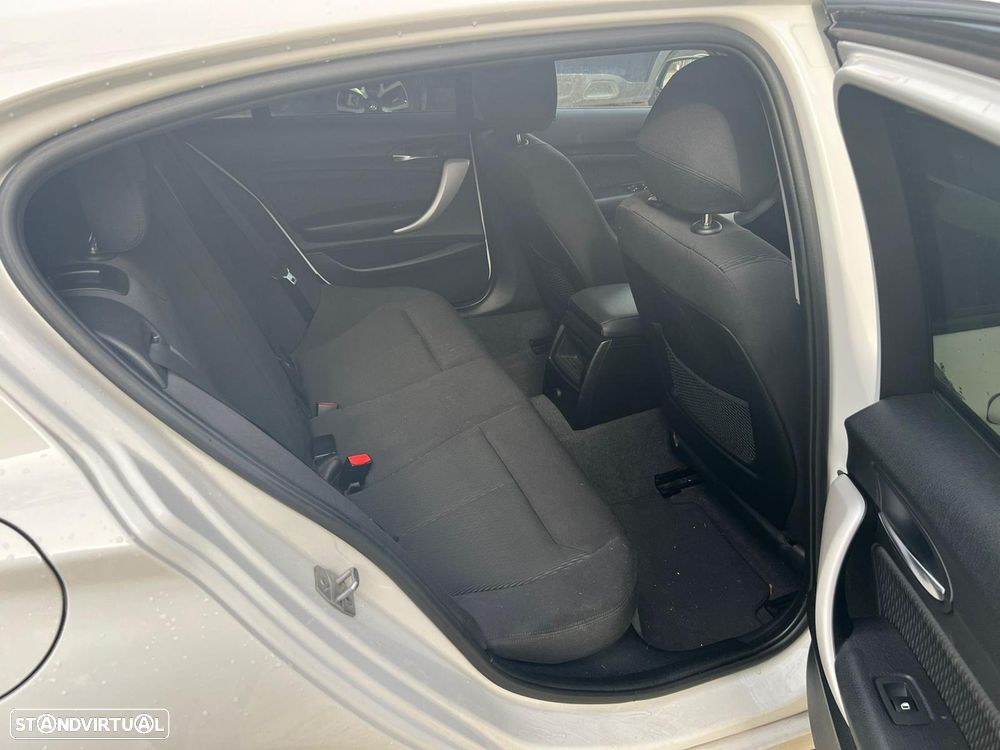 BMW 116 i Advantage - 8