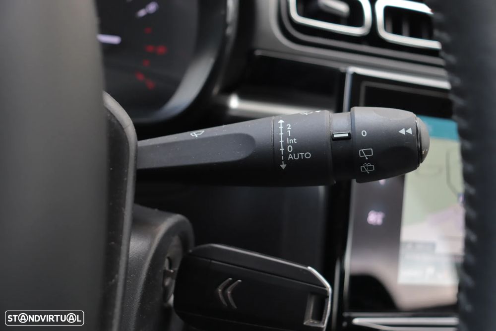 Citroën C3 1.2 PureTech Shine - 25