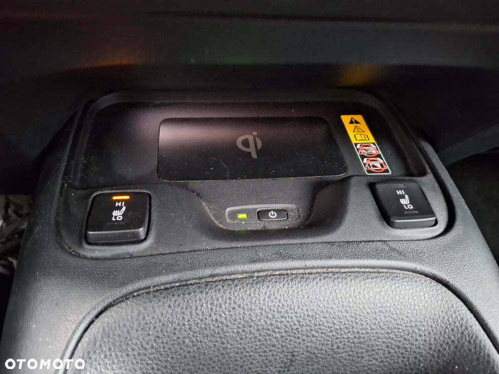 Toyota Corolla 1.8 Hybrid GPF Comfort - 22